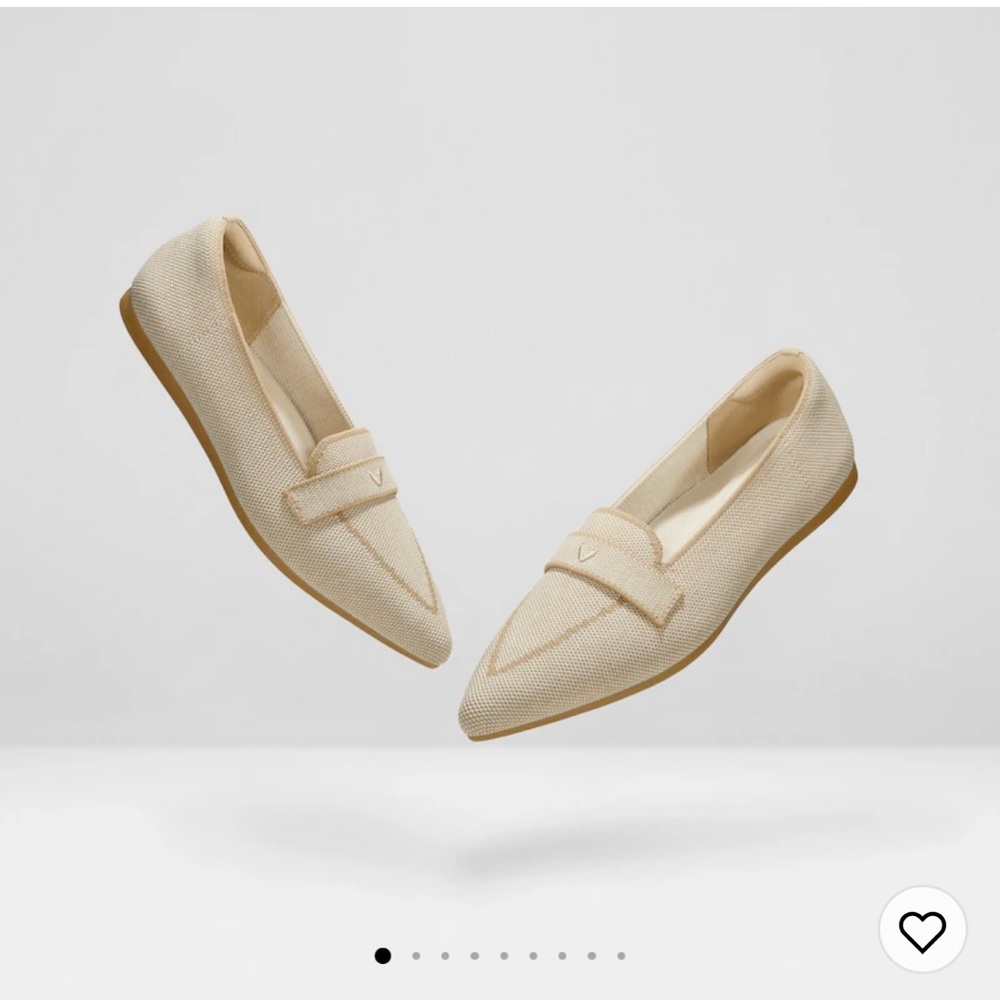 Cream professional flats